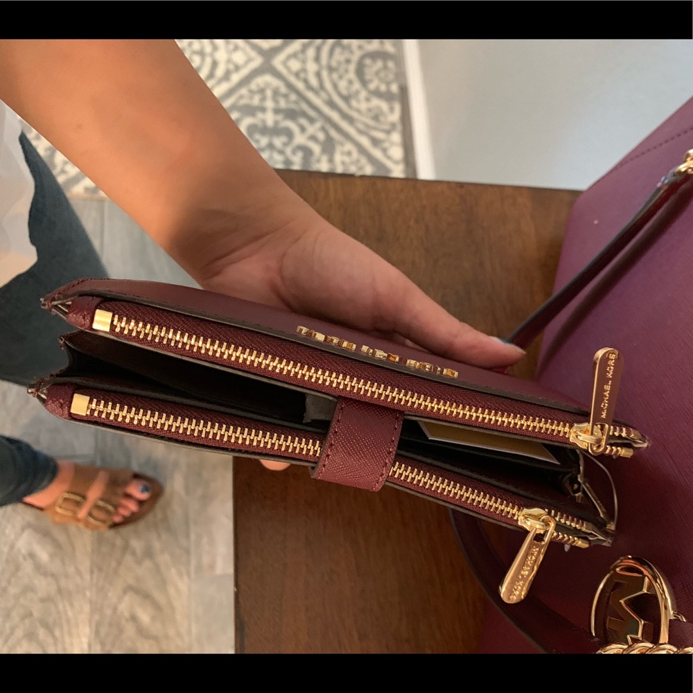 🍇MK laptop large sady bag &double zipper wallet - Picture 7 of 7